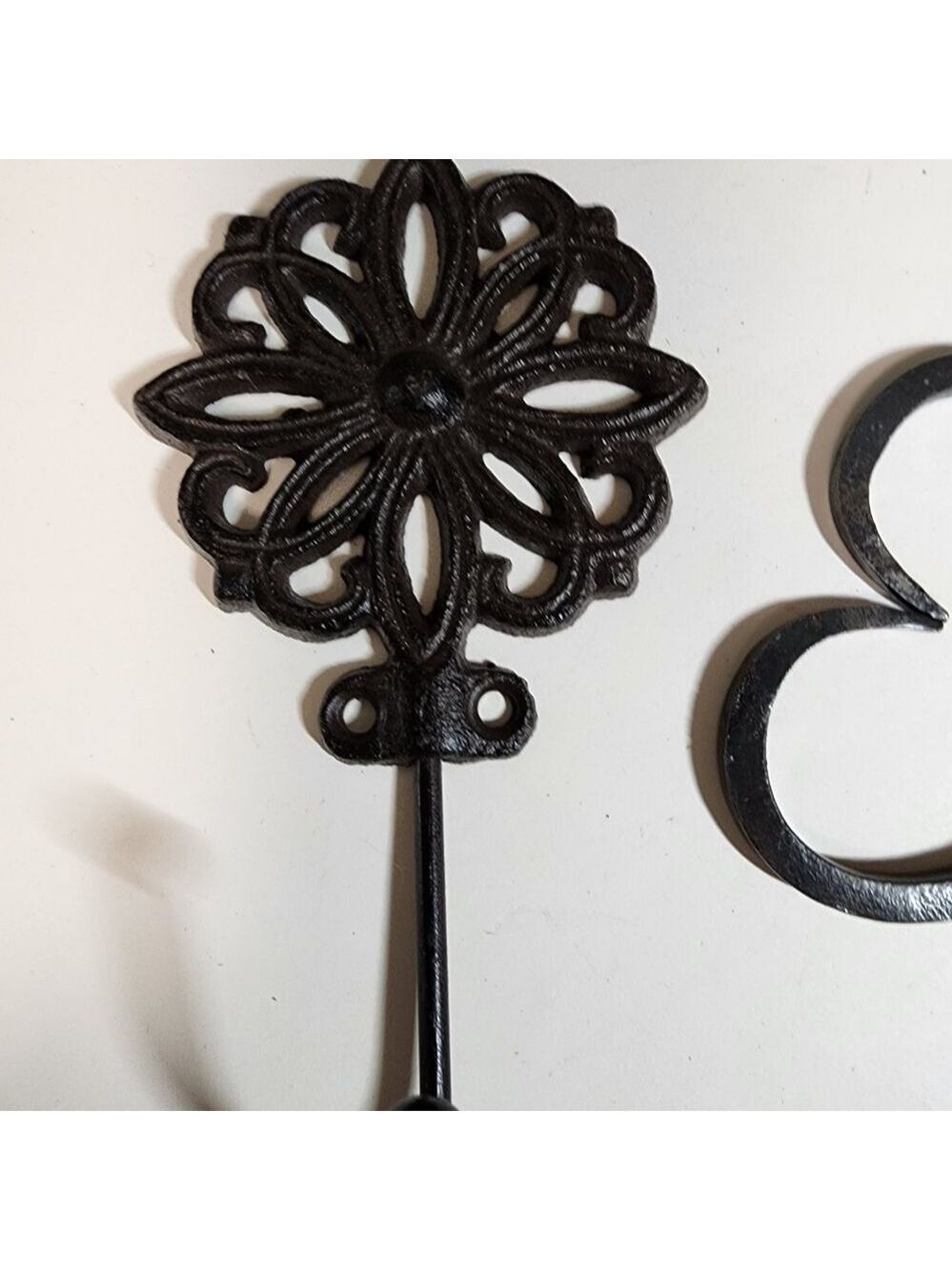 WALL HOOKS 4 in a bundle - Picture 4 of 10
